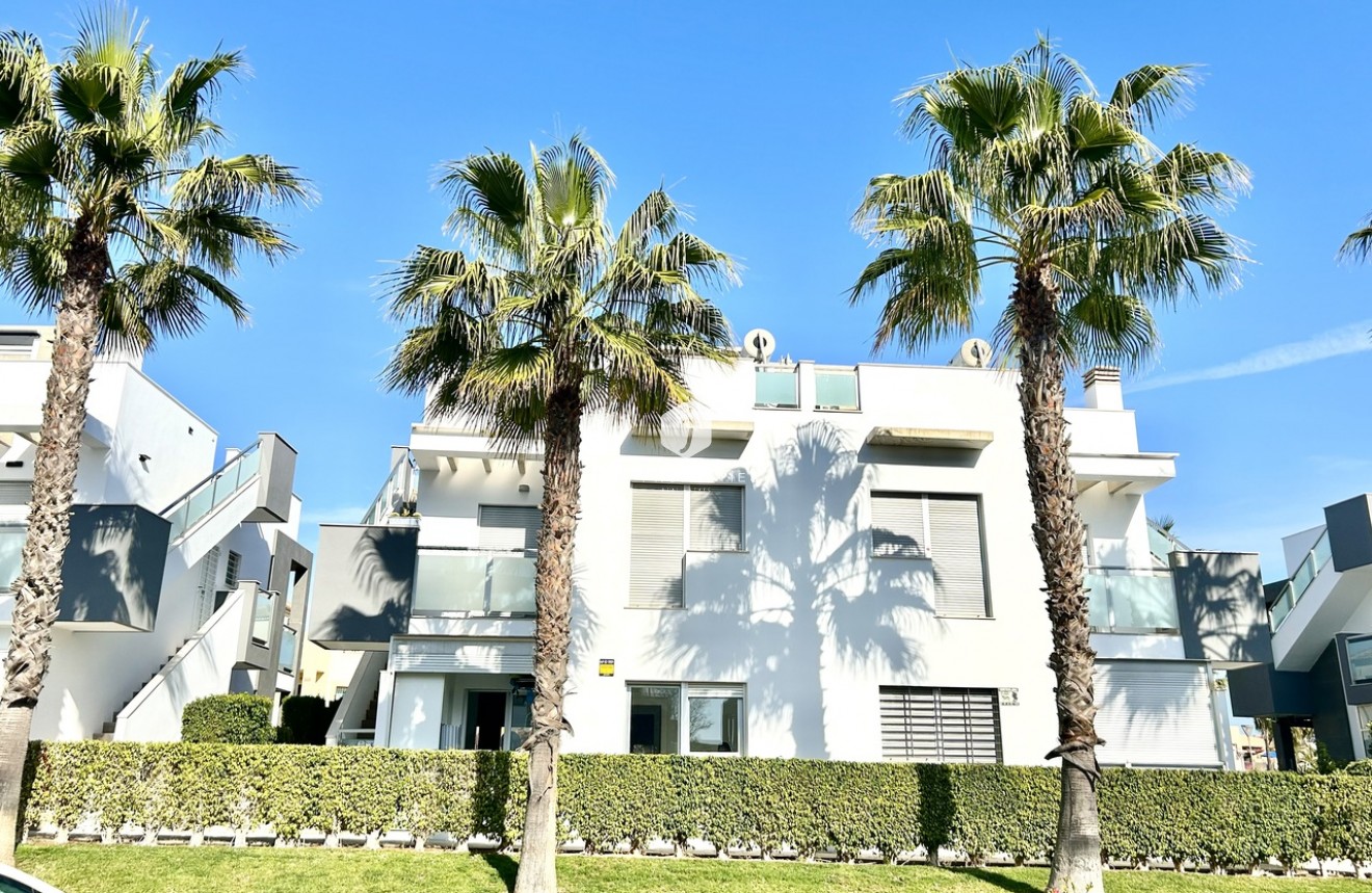 Segunda mano - Apartamento / piso -
Punta Prima - Costa Blanca