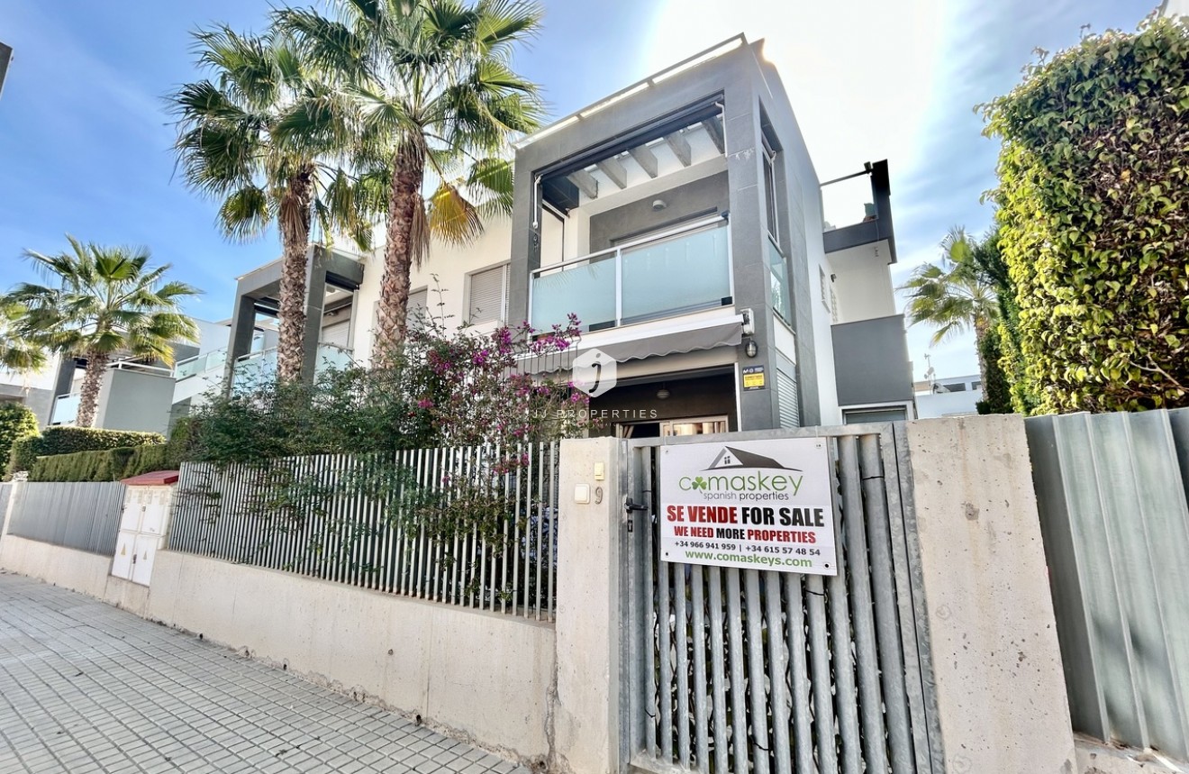 Segunda mano - Apartamento / piso -
Punta Prima - Costa Blanca