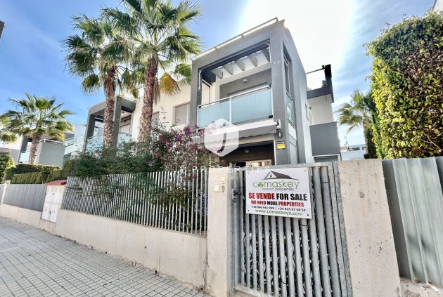 Segunda mano - Apartamento / piso -
Punta Prima - Costa Blanca