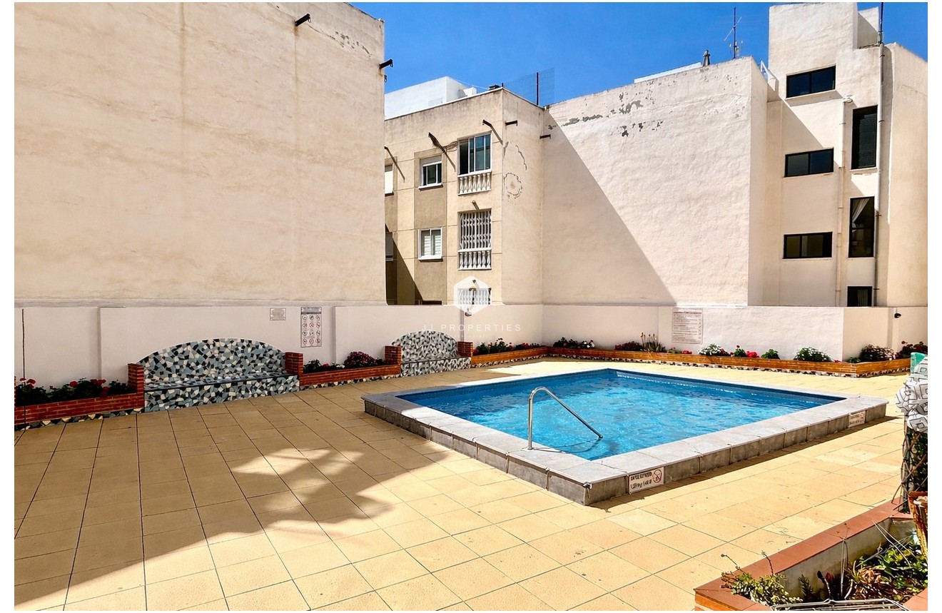 D'occasion - Appartement -
Torrevieja - Costa Blanca