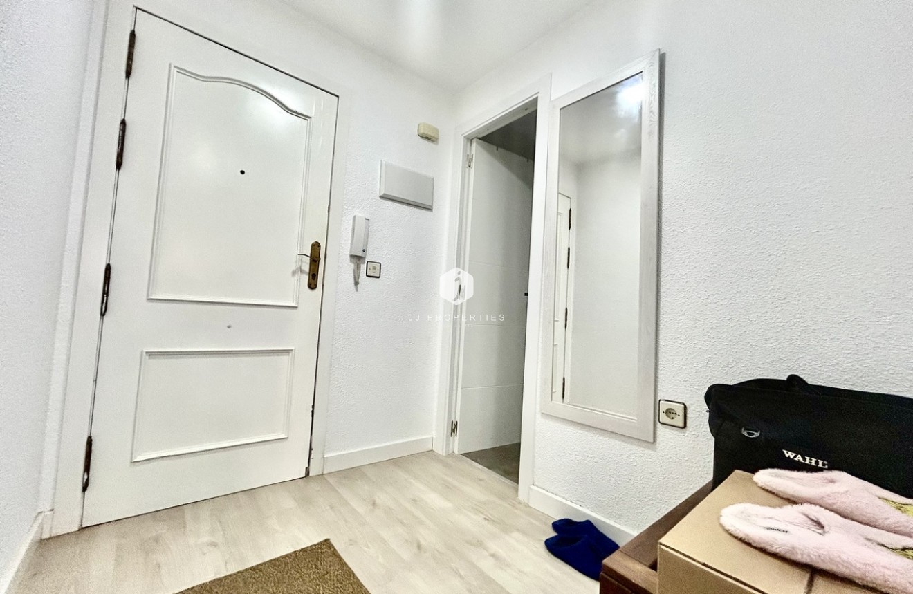 D'occasion - Appartement -
Torrevieja - Costa Blanca