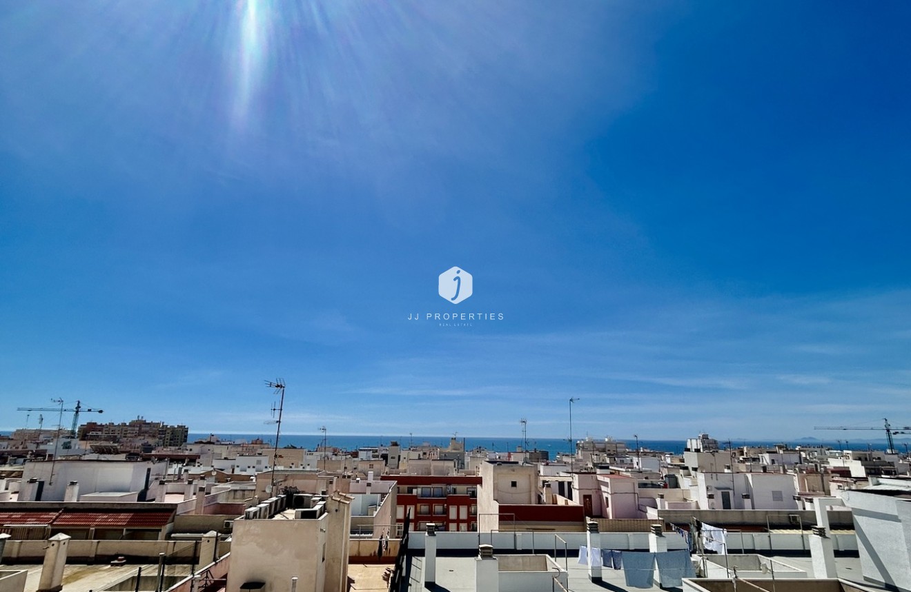 D'occasion - Appartement -
Torrevieja - Costa Blanca