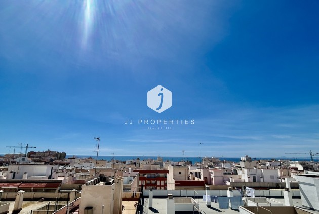 D'occasion - Appartement -
Torrevieja - Costa Blanca