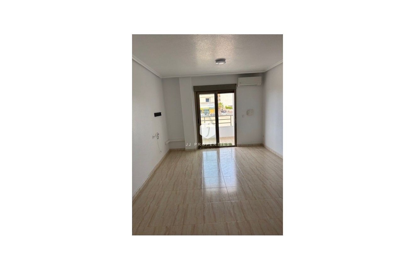 Aus zweiter Hand - Wohnung -
San Miguel de Salinas - Costa Blanca