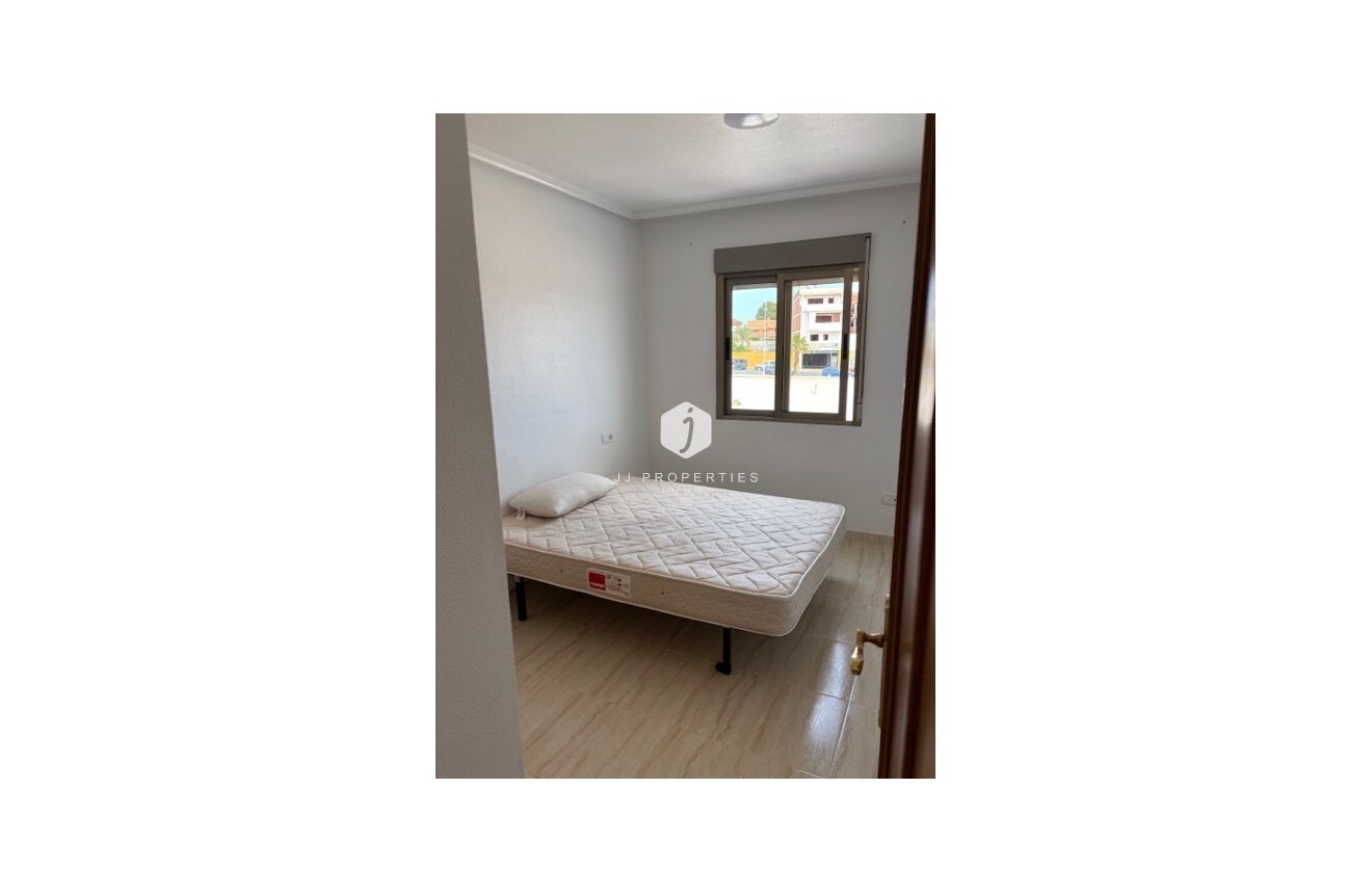 Aus zweiter Hand - Wohnung -
San Miguel de Salinas - Costa Blanca