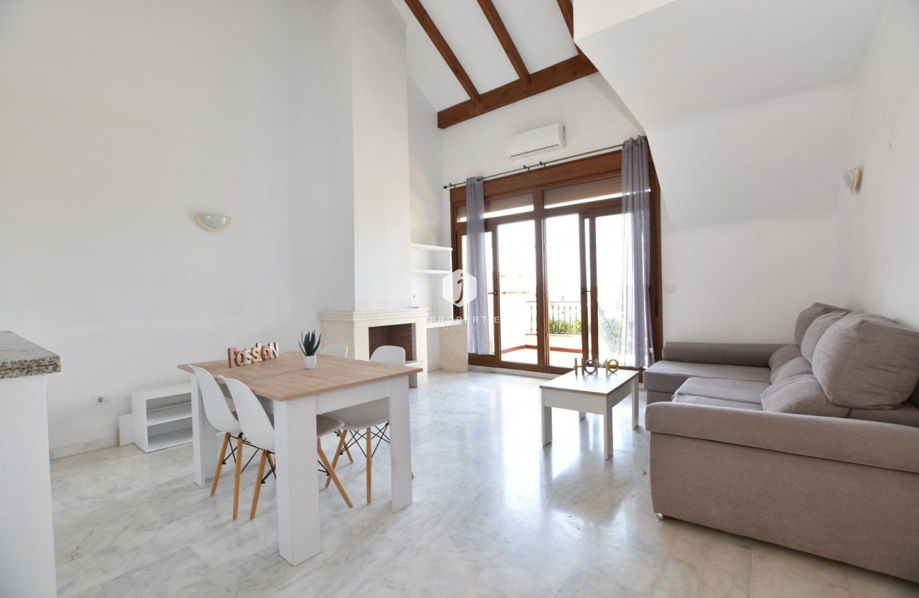 Z drugiej ręki - Bungalow -
Algorfa - Inland