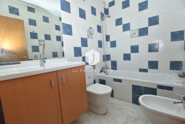 Z drugiej ręki - Bungalow -
Algorfa - Inland