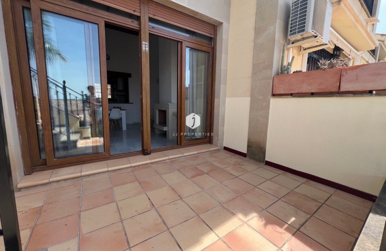 Z drugiej ręki - Bungalow -
Algorfa - Inland