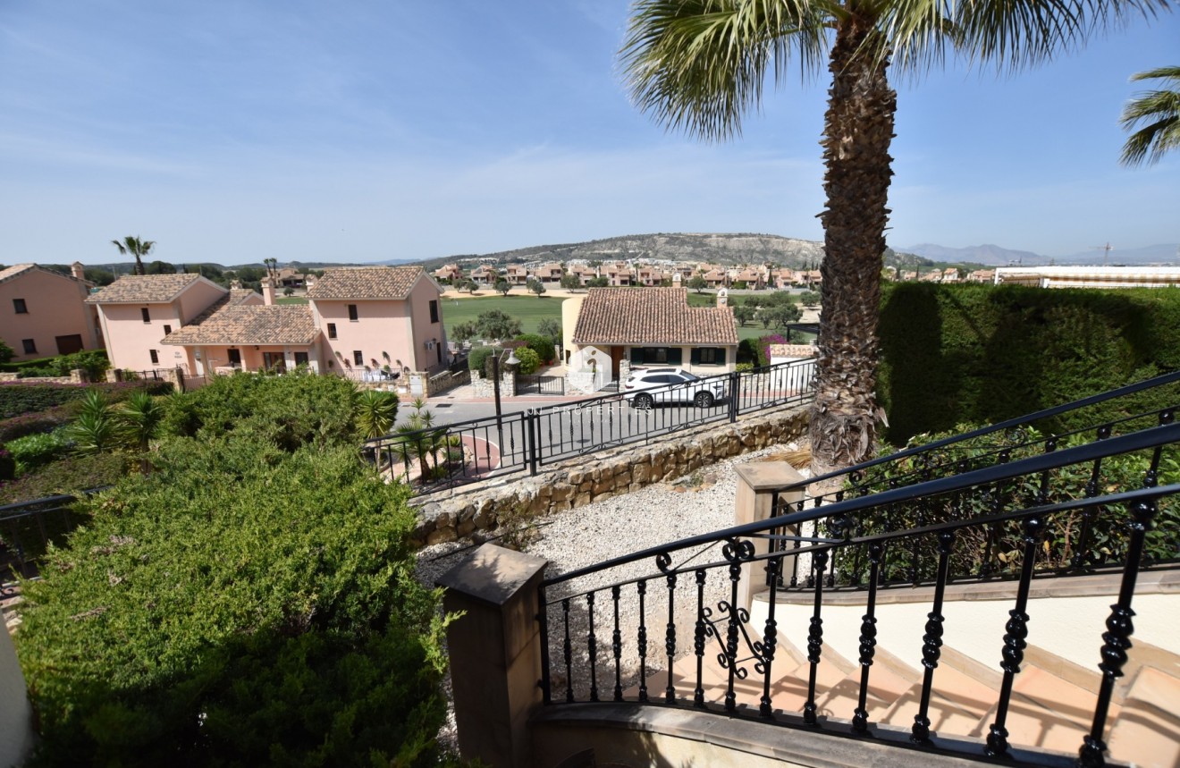 Z drugiej ręki - Bungalow -
Algorfa - Inland