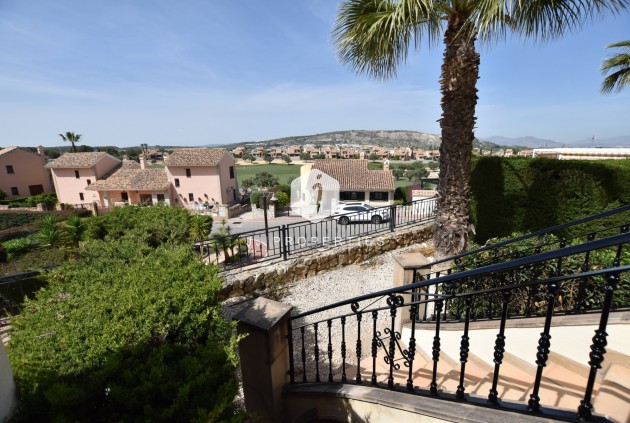 Z drugiej ręki - Bungalow -
Algorfa - Inland