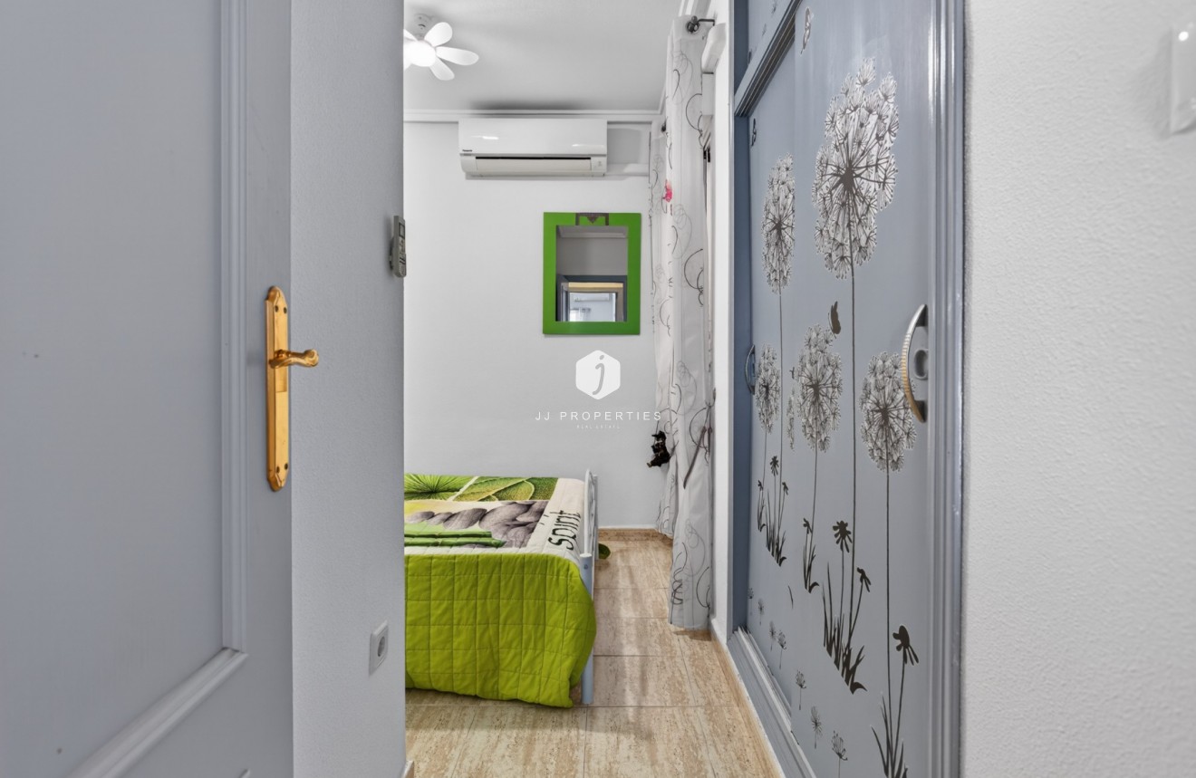 Segunda mano - Apartamento / piso -
Orihuela Costa - Costa Blanca