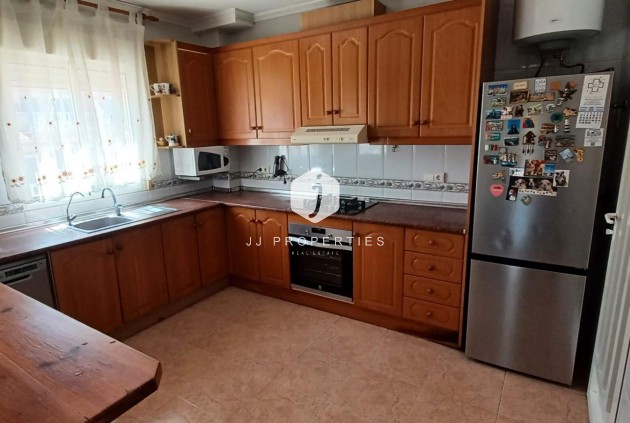 Z drugiej ręki - Szalet -
Orihuela Costa - La Chismosa