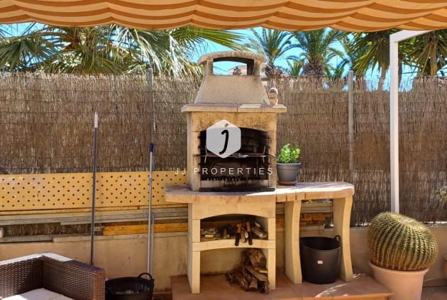 Z drugiej ręki - Szalet -
Orihuela Costa - La Chismosa