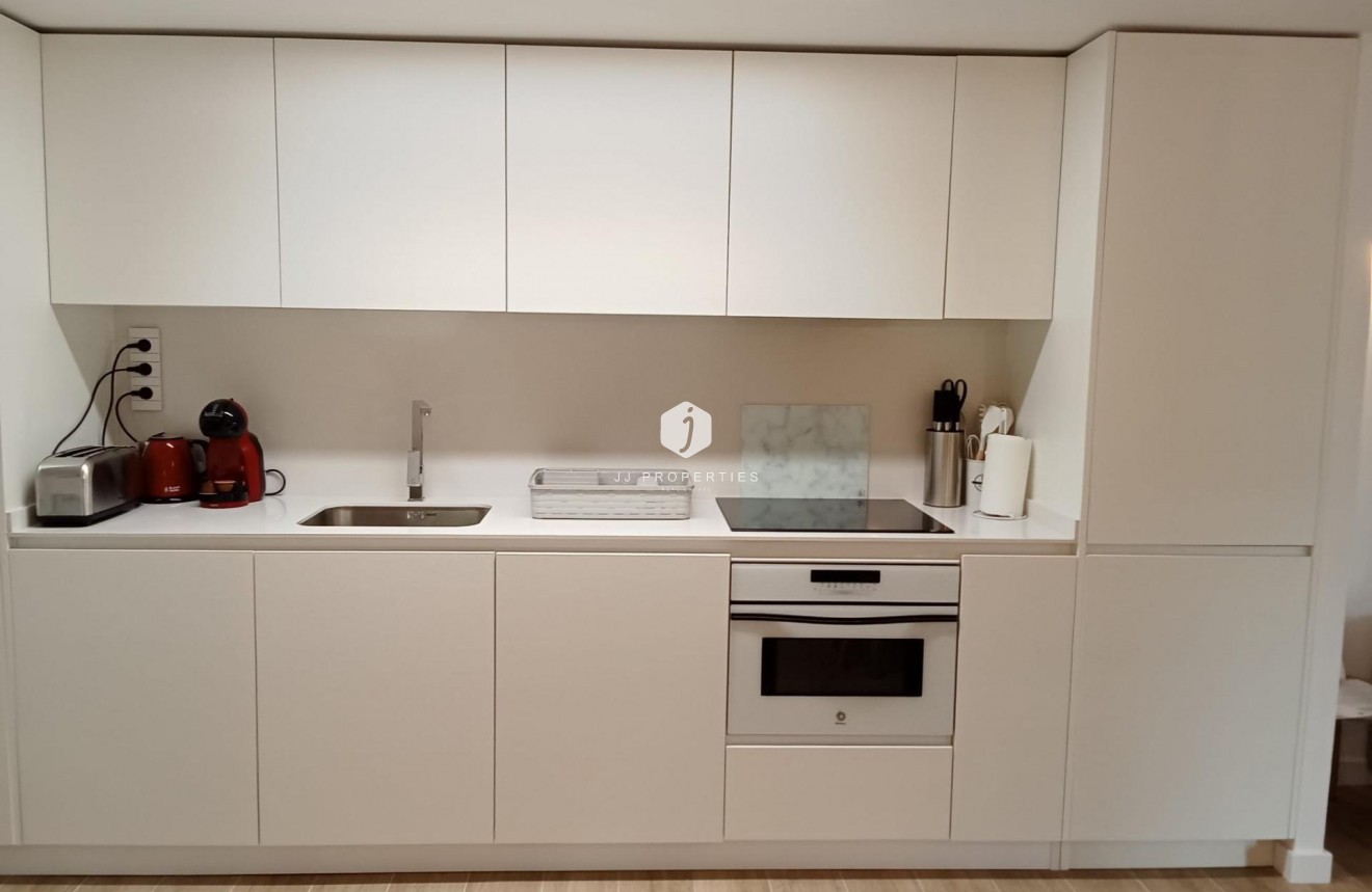 Resale - Apartment / flat -
Torrevieja - Punta prima