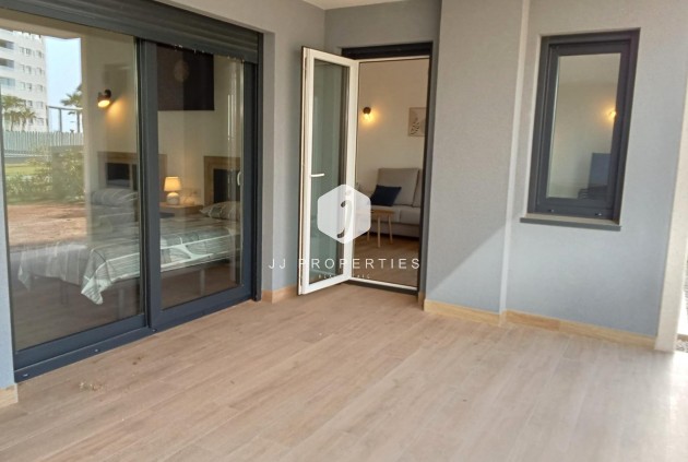 Resale - Apartment / flat -
Torrevieja - Punta prima