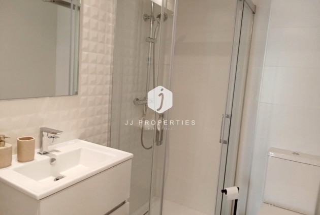 Resale - Apartment / flat -
Torrevieja - Punta prima