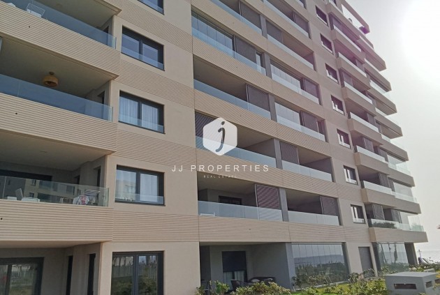 Resale - Apartment / flat -
Torrevieja - Punta prima