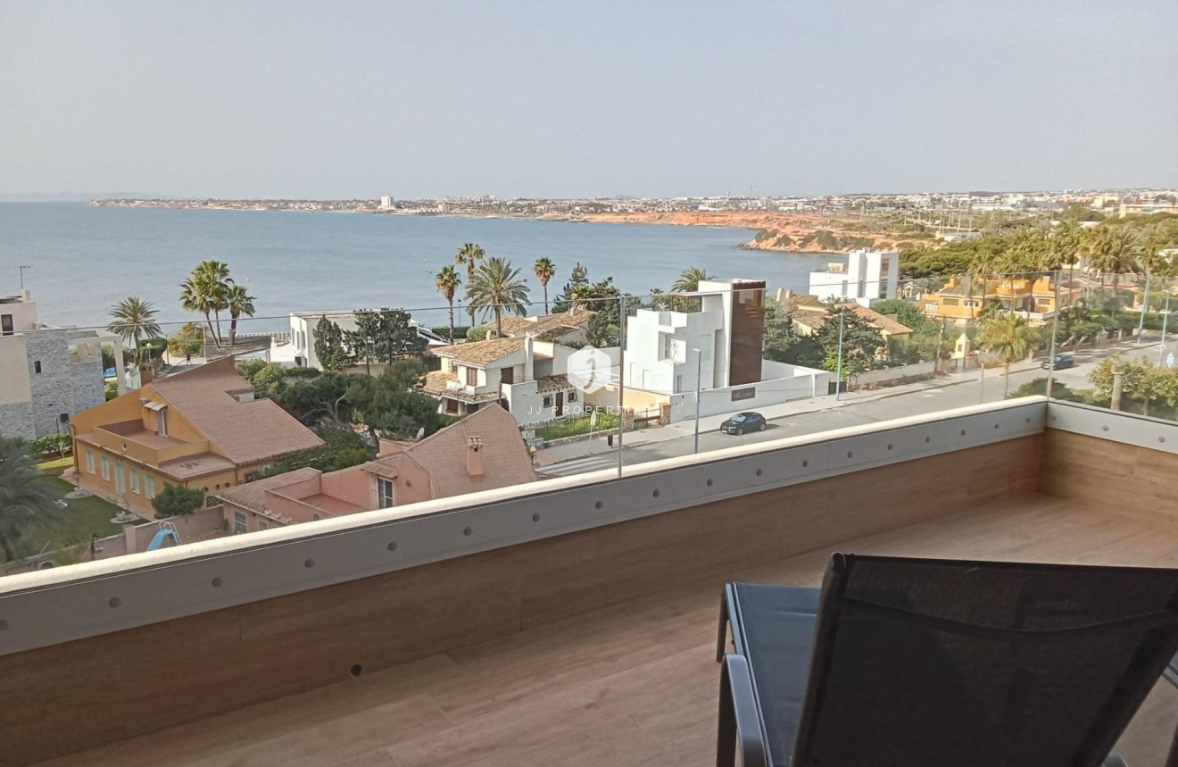Resale - Apartment / flat -
Torrevieja - Punta prima