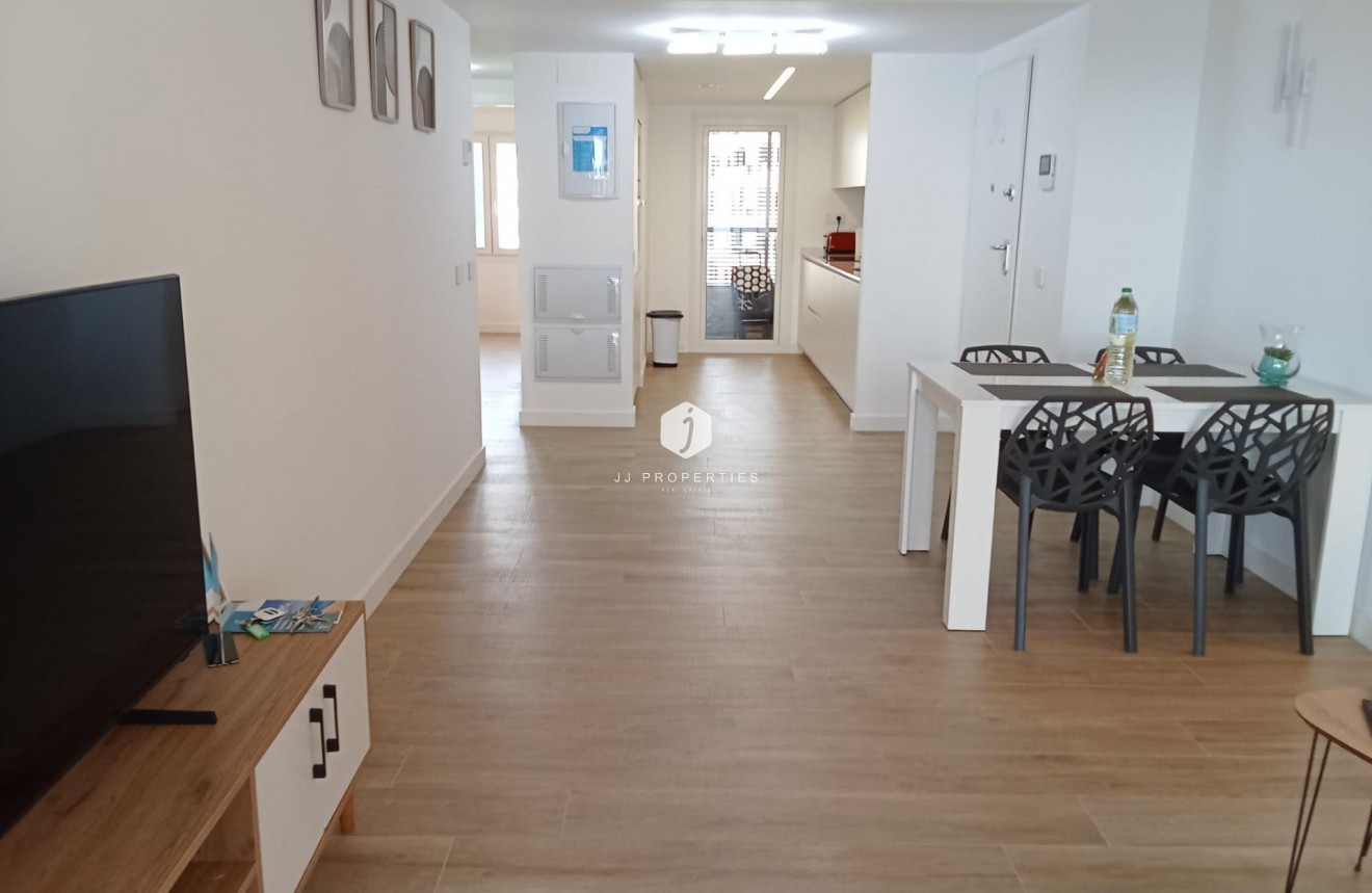 Resale - Apartment / flat -
Torrevieja - Punta prima