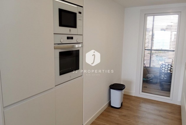 Resale - Apartment / flat -
Torrevieja - Punta prima