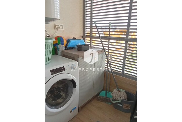 Resale - Apartment / flat -
Torrevieja - Punta prima