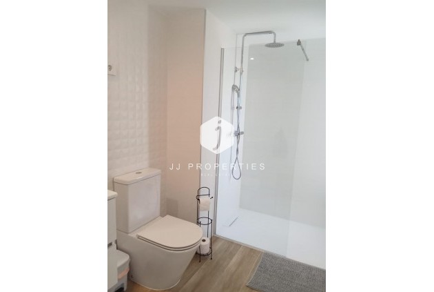 Resale - Apartment / flat -
Torrevieja - Punta prima