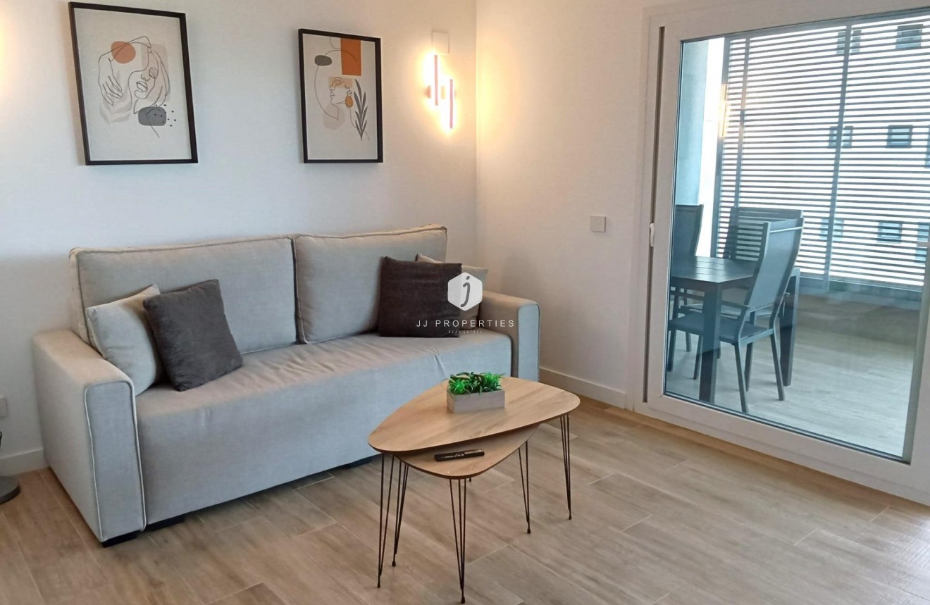 Resale - Apartment / flat -
Torrevieja - Punta prima