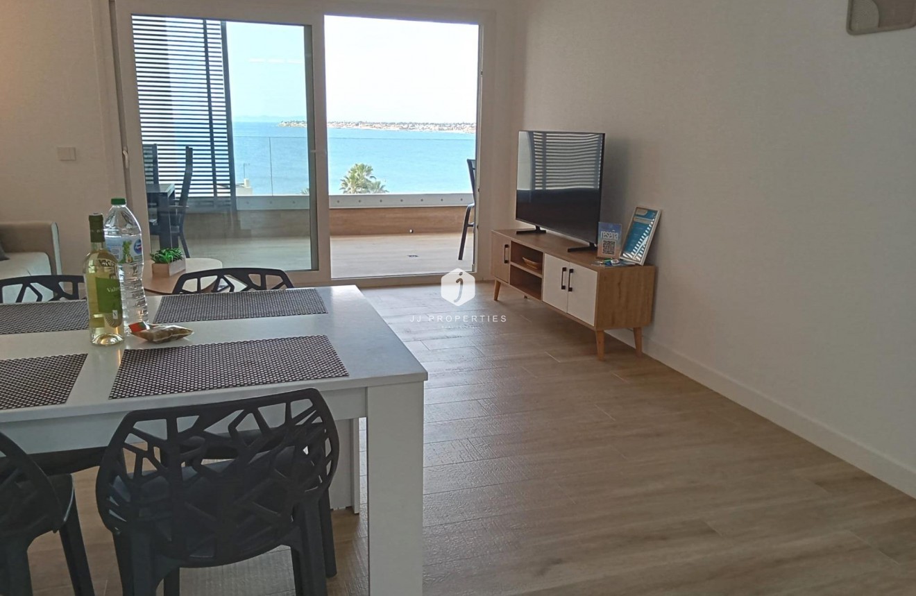 Resale - Apartment / flat -
Torrevieja - Punta prima