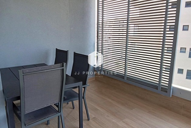 Resale - Apartment / flat -
Torrevieja - Punta prima