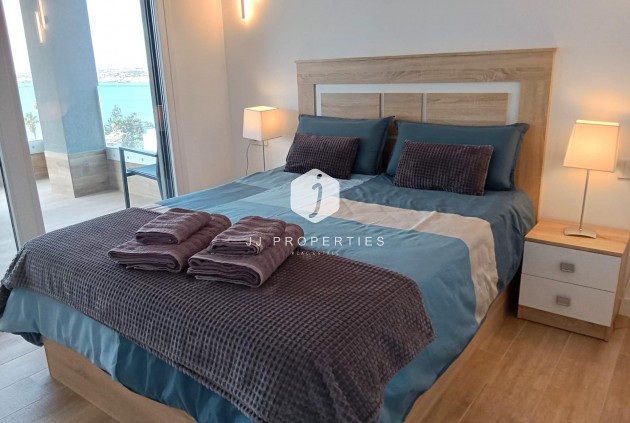 Resale - Apartment / flat -
Torrevieja - Punta prima