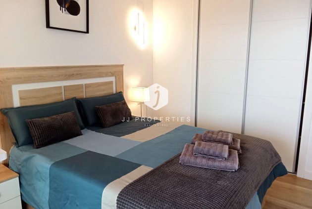 Resale - Apartment / flat -
Torrevieja - Punta prima