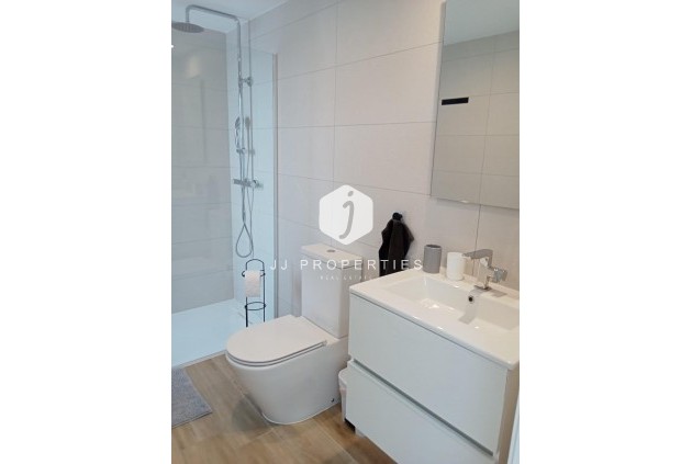 Resale - Apartment / flat -
Torrevieja - Punta prima