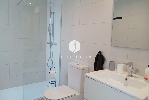 Resale - Apartment / flat -
Torrevieja - Punta prima