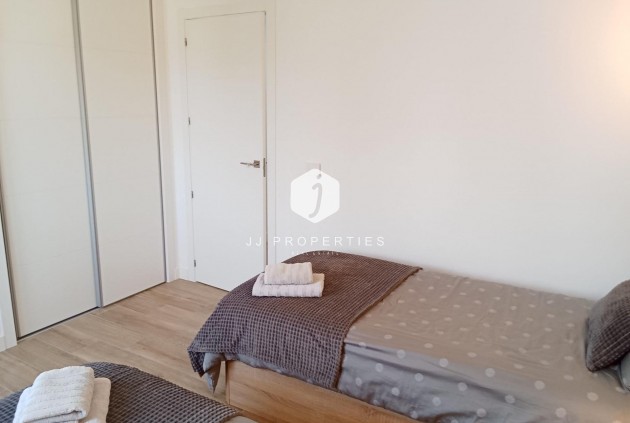 Resale - Apartment / flat -
Torrevieja - Punta prima