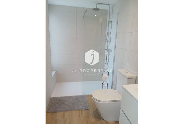 Resale - Apartment / flat -
Torrevieja - Punta prima