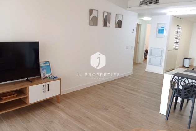 Resale - Apartment / flat -
Torrevieja - Punta prima