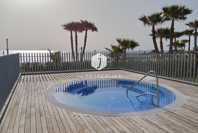 Resale - Apartment / flat -
Torrevieja - Punta prima