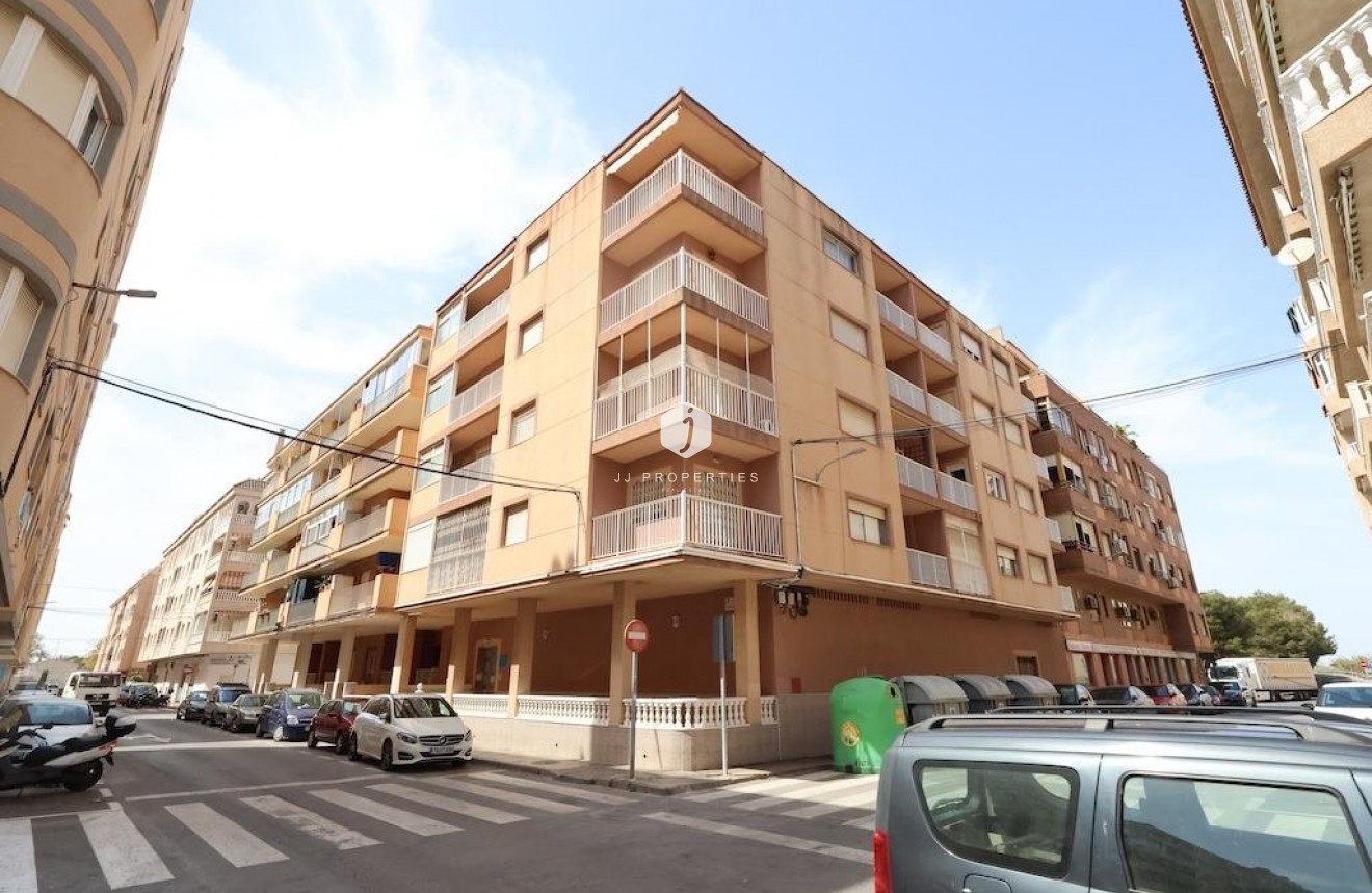 Resale - Apartment / flat -
Torrevieja - Costa Blanca