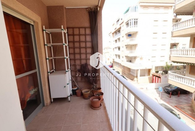 Resale - Apartment / flat -
Torrevieja - Costa Blanca