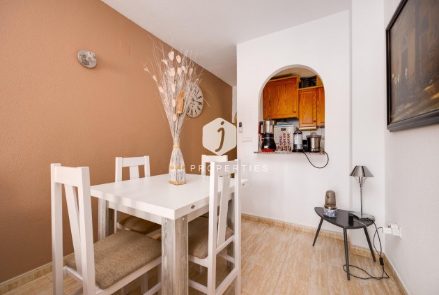Resale - Apartment / flat -
Torrevieja - Estacion de autobuses