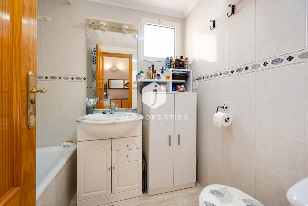 Resale - Apartment / flat -
Torrevieja - Estacion de autobuses