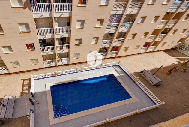 Resale - Apartment / flat -
Torrevieja - Estacion de autobuses
