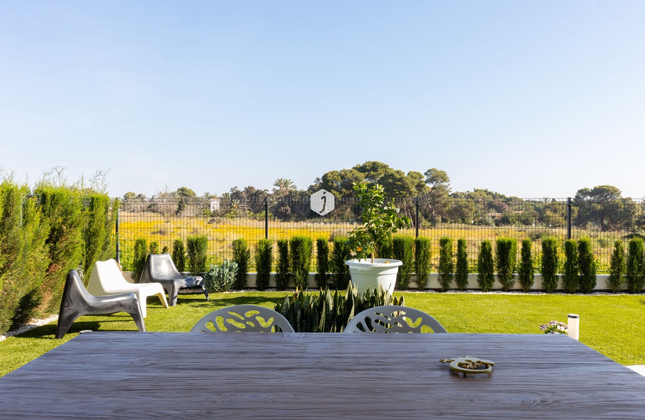 Resale - Apartment / flat -
Torrevieja - Costa Blanca