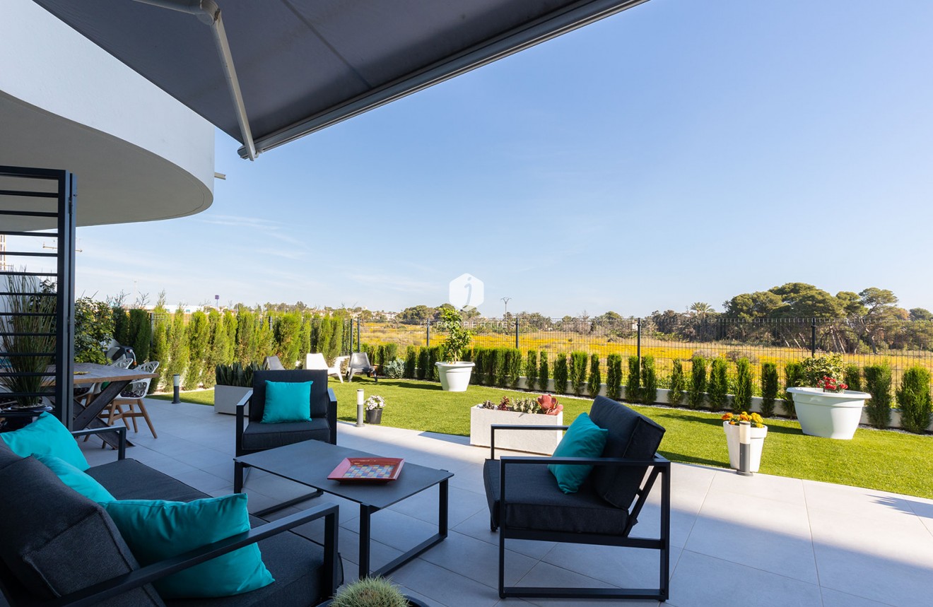 Resale - Apartment / flat -
Torrevieja - Costa Blanca