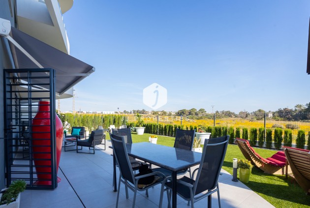 Resale - Apartment / flat -
Torrevieja - Costa Blanca