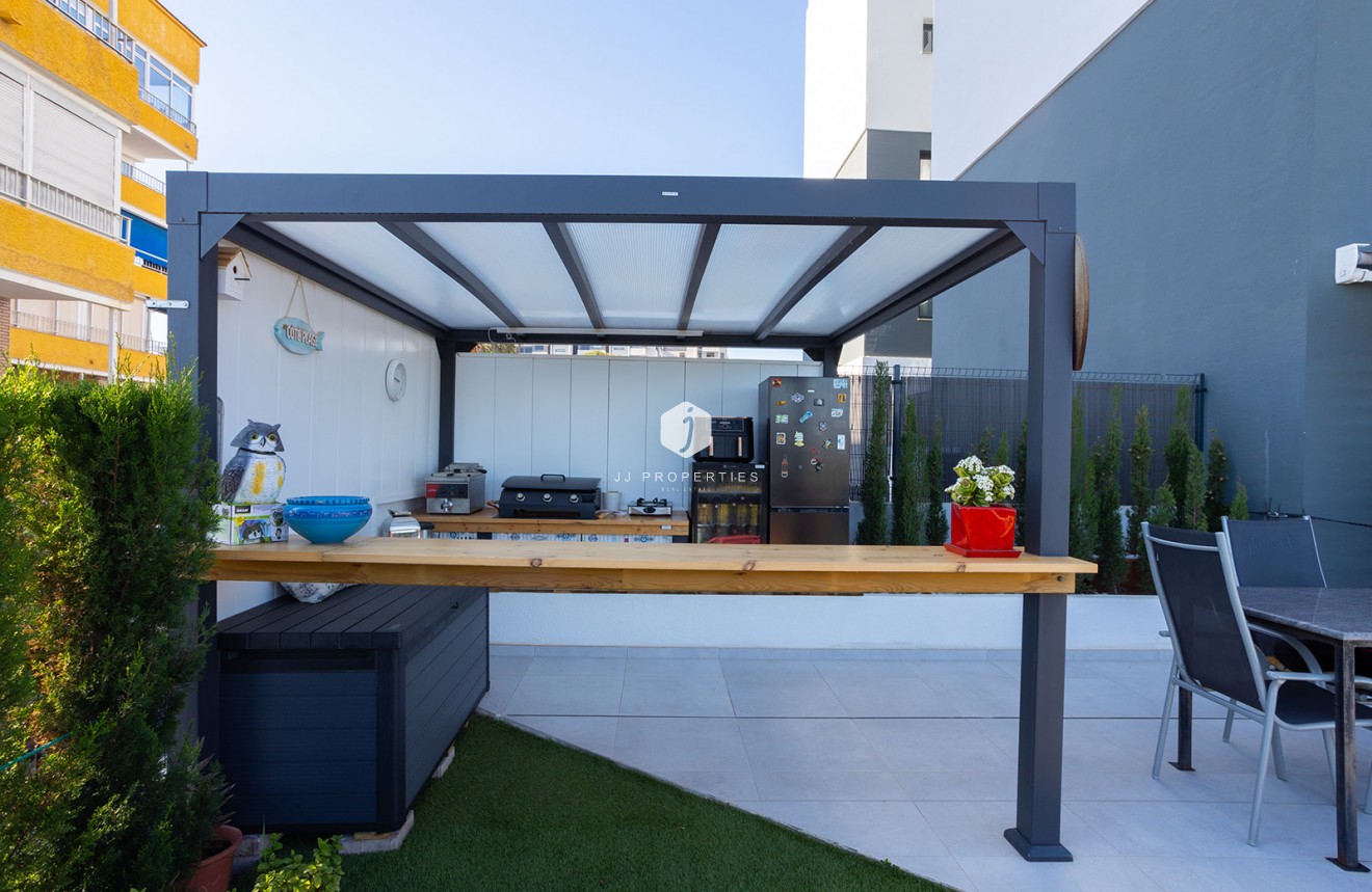 Resale - Apartment / flat -
Torrevieja - Costa Blanca