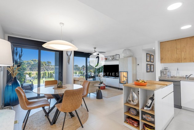 Resale - Apartment / flat -
Torrevieja - Costa Blanca