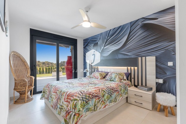 Resale - Apartment / flat -
Torrevieja - Costa Blanca