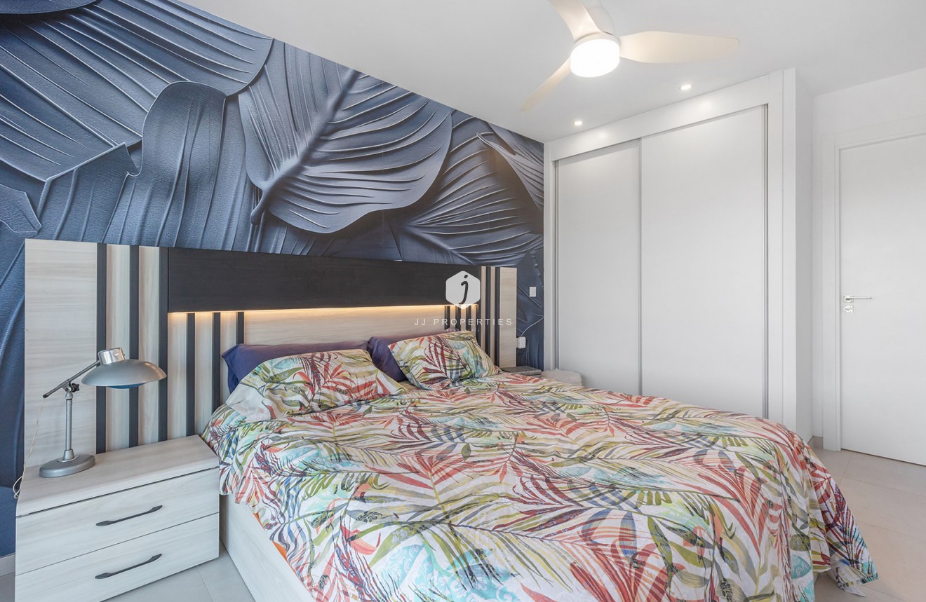 Resale - Apartment / flat -
Torrevieja - Costa Blanca