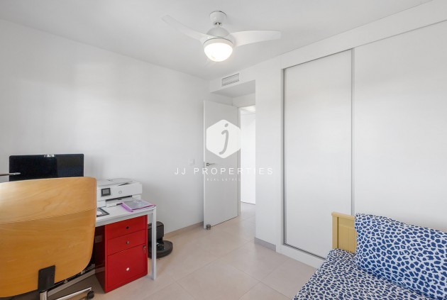 Resale - Apartment / flat -
Torrevieja - Costa Blanca